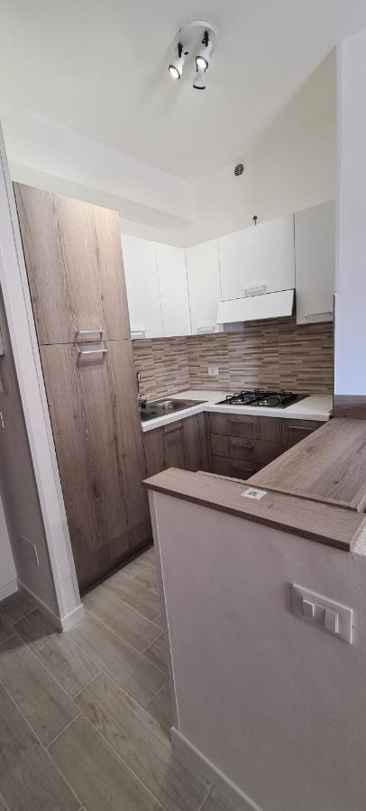 Residence Apollo - Walterigato Apartments Solo Per Famiglie Lido di Jesolo Exteriör bild