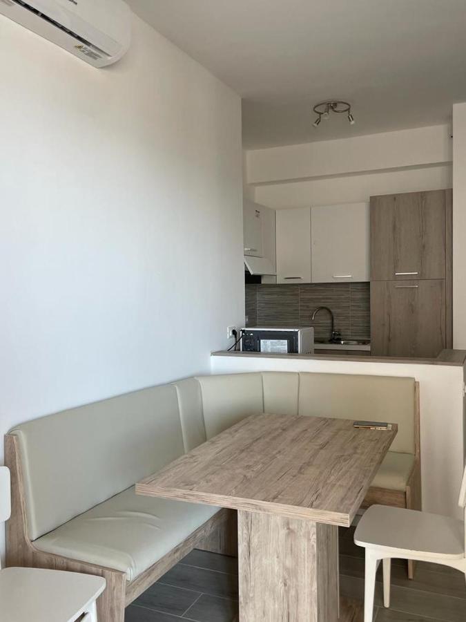 Residence Apollo - Walterigato Apartments Solo Per Famiglie Lido di Jesolo Exteriör bild