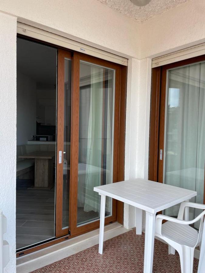 Residence Apollo - Walterigato Apartments Solo Per Famiglie Lido di Jesolo Exteriör bild