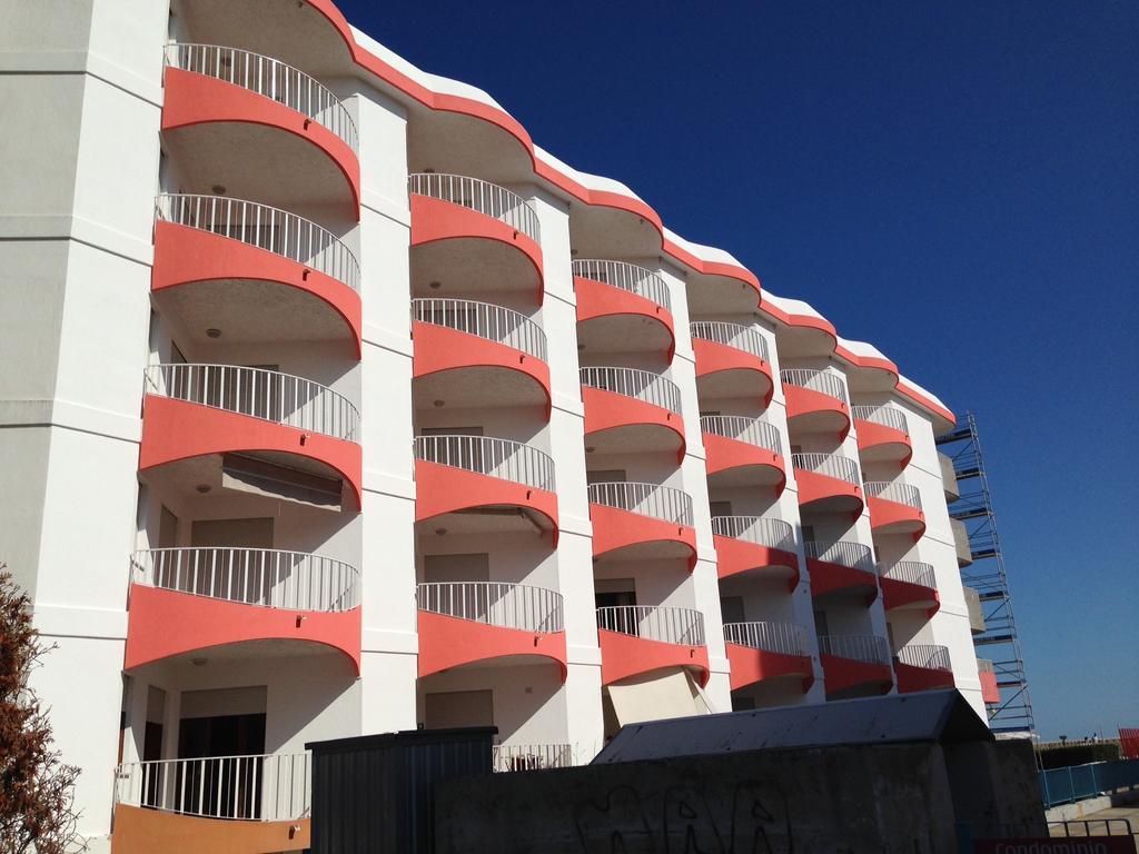 Residence Apollo - Walterigato Apartments Solo Per Famiglie Lido di Jesolo Exteriör bild